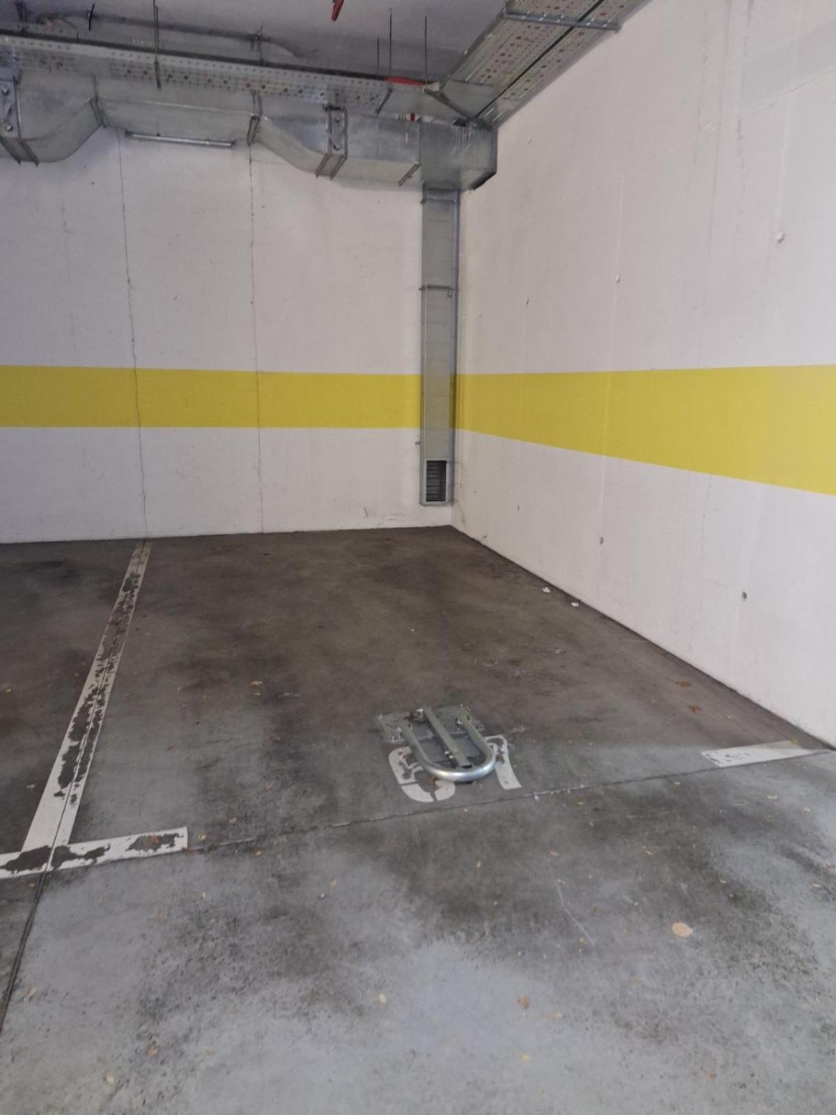 Apartman Lory, Zagreb, Downtown, With Own Parking In The Garage Exterior photo
