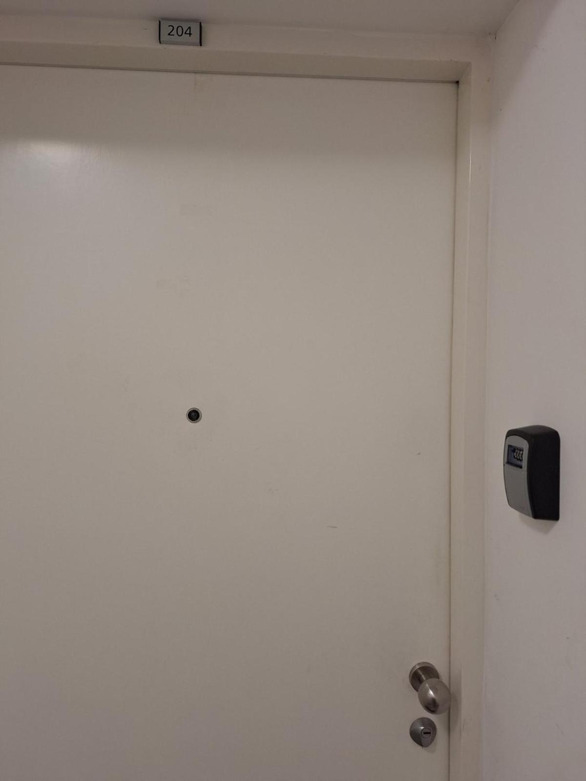 Apartman Lory, Zagreb, Downtown, With Own Parking In The Garage Exterior photo