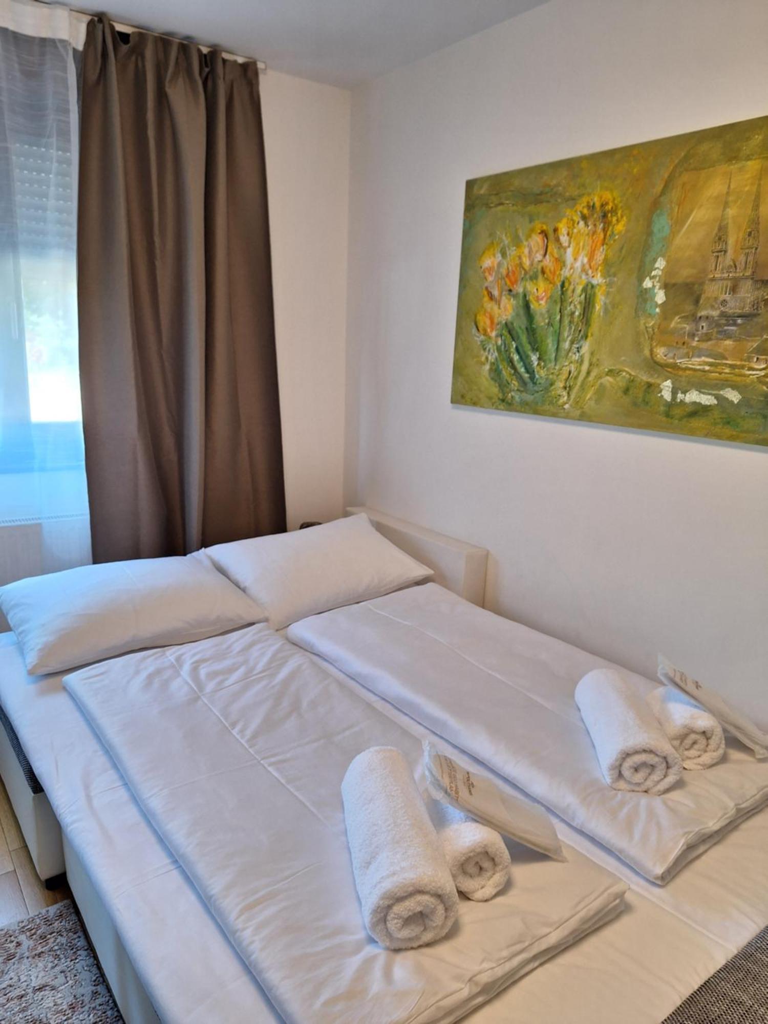 Apartman Lory, Zagreb, Downtown, With Own Parking In The Garage Exterior photo