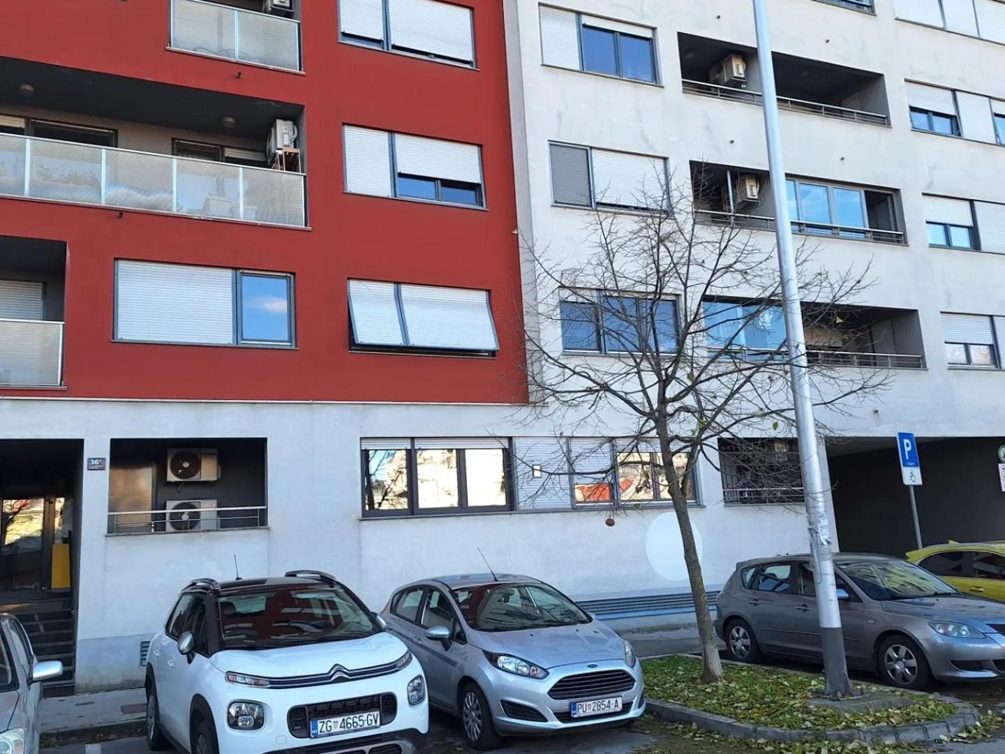 Apartman Lory, Zagreb, Downtown, With Own Parking In The Garage Exterior photo